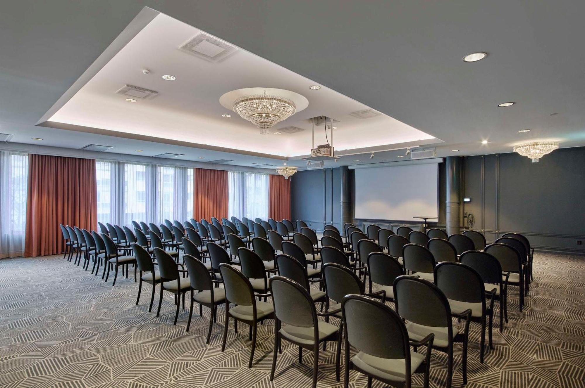 Scandic Grand Hotel Orebro Bagian luar foto