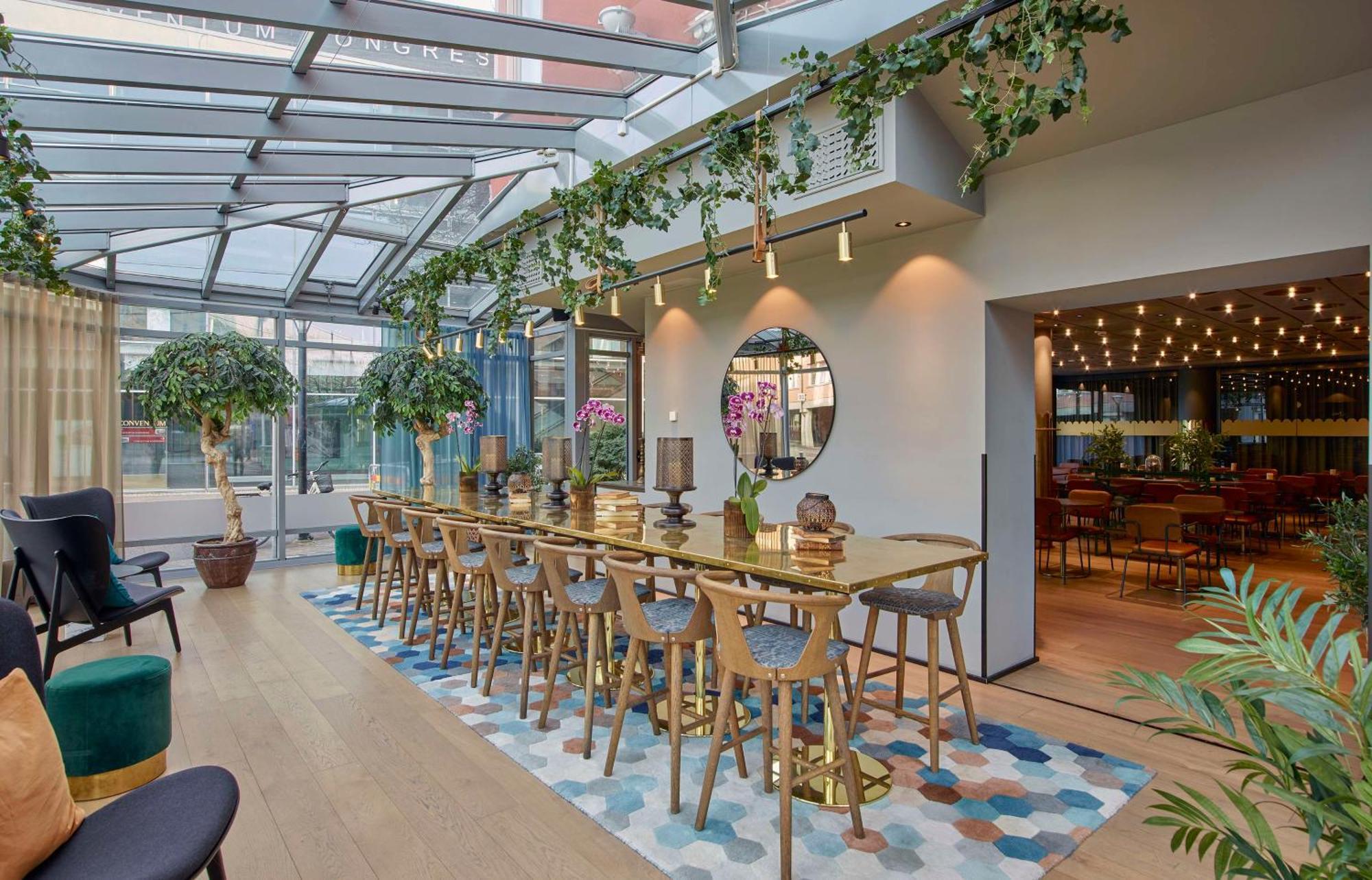 Scandic Grand Hotel Orebro Bagian luar foto
