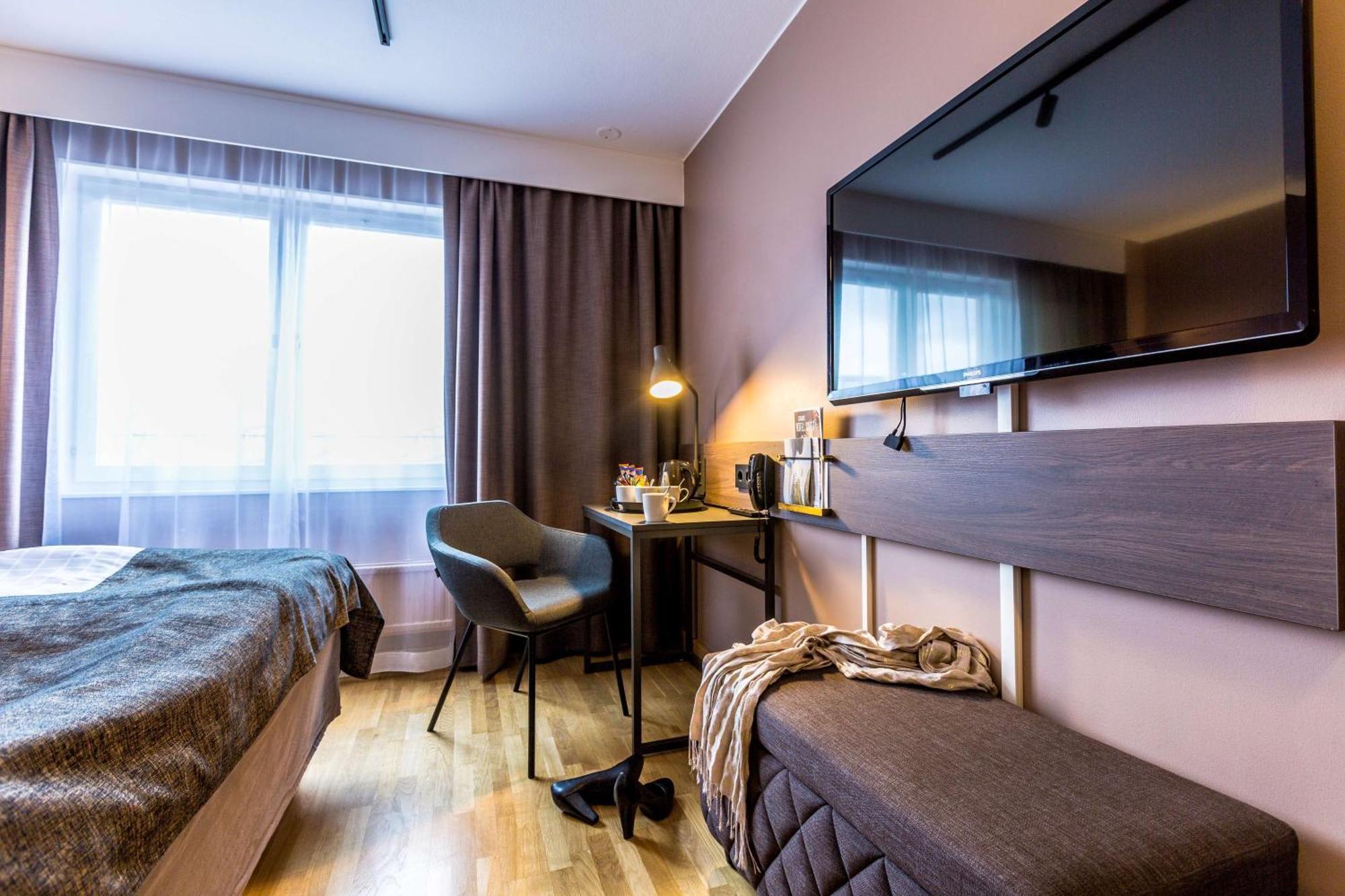 Scandic Grand Hotel Orebro Bagian luar foto