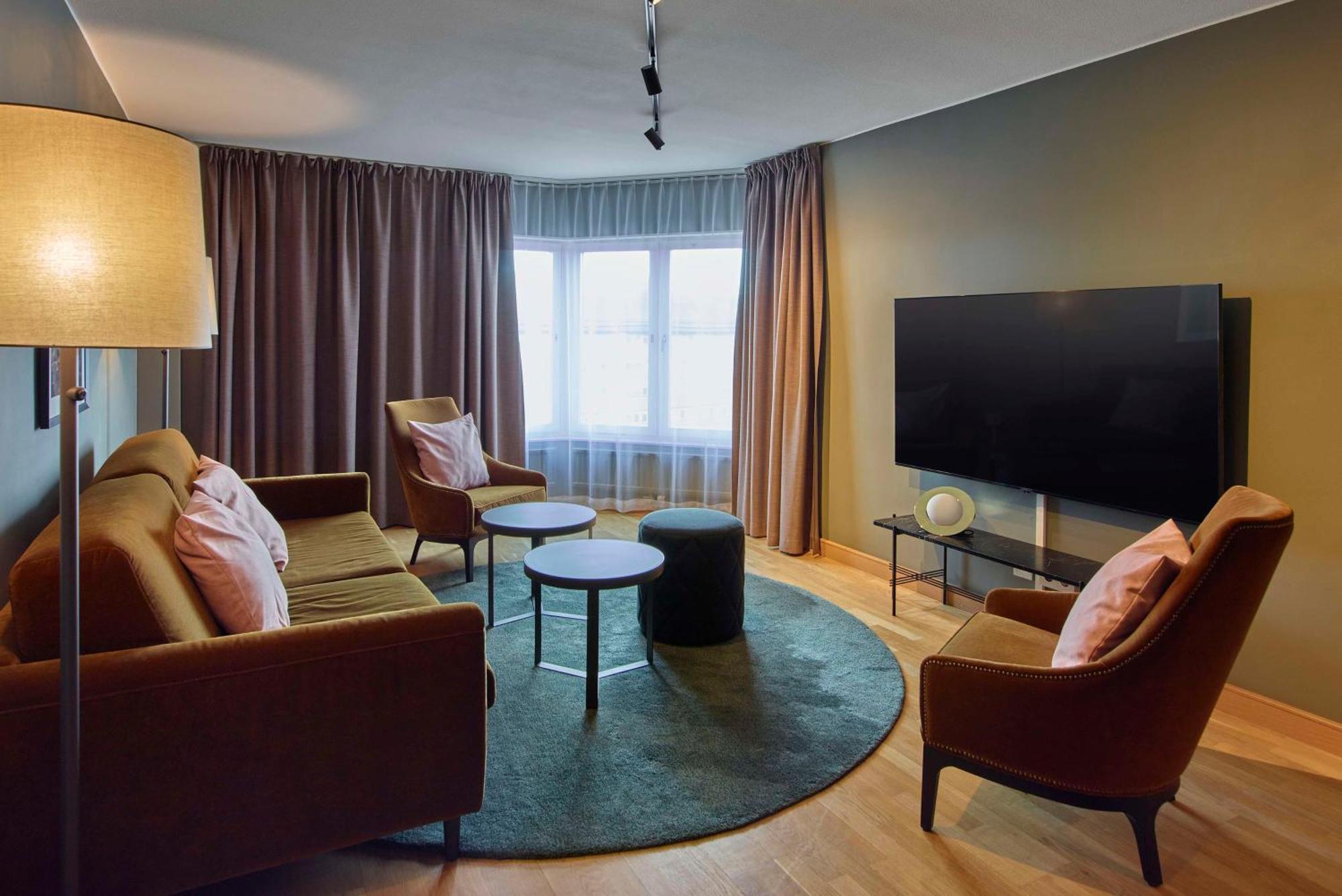 Scandic Grand Hotel Orebro Bagian luar foto