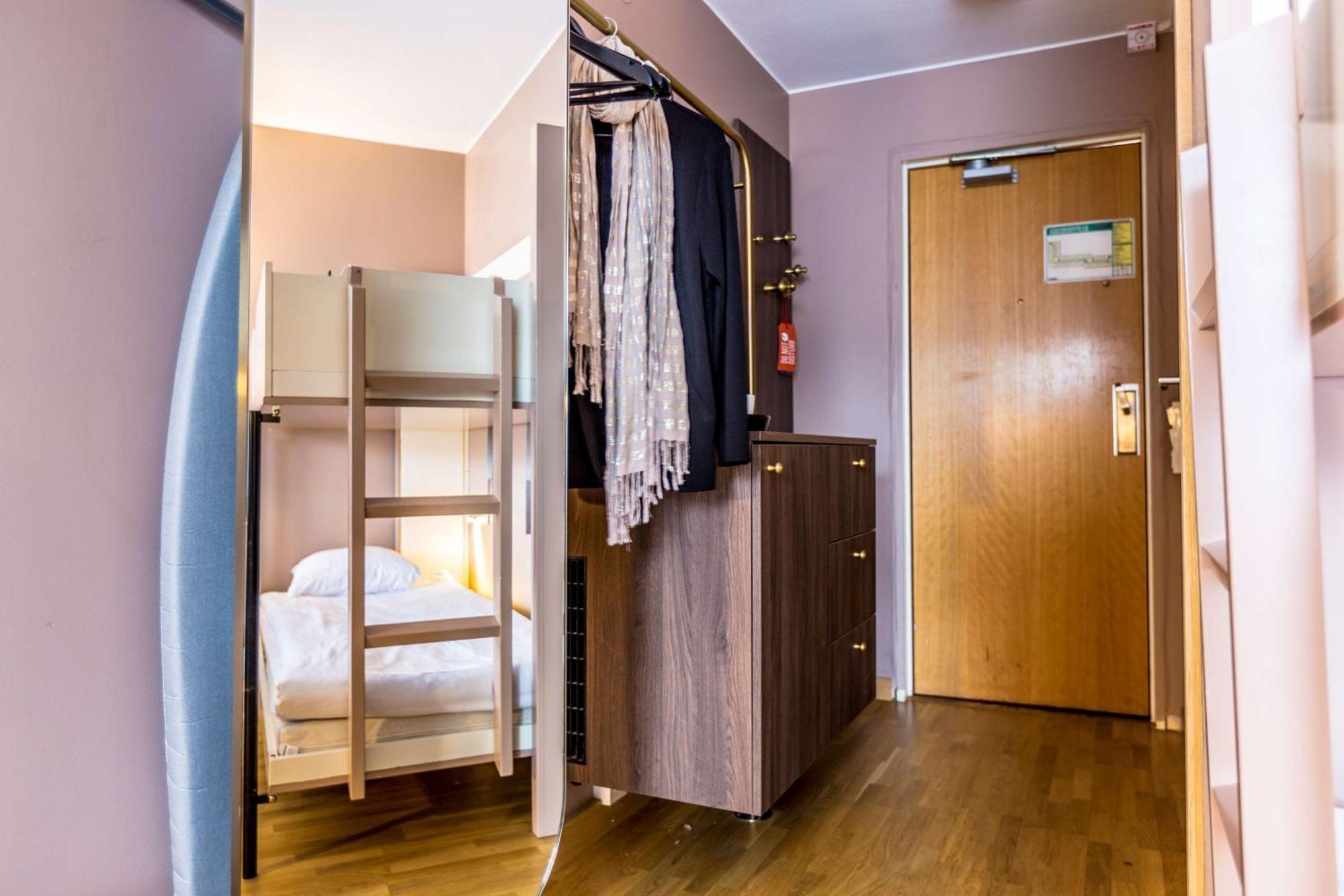 Scandic Grand Hotel Orebro Bagian luar foto