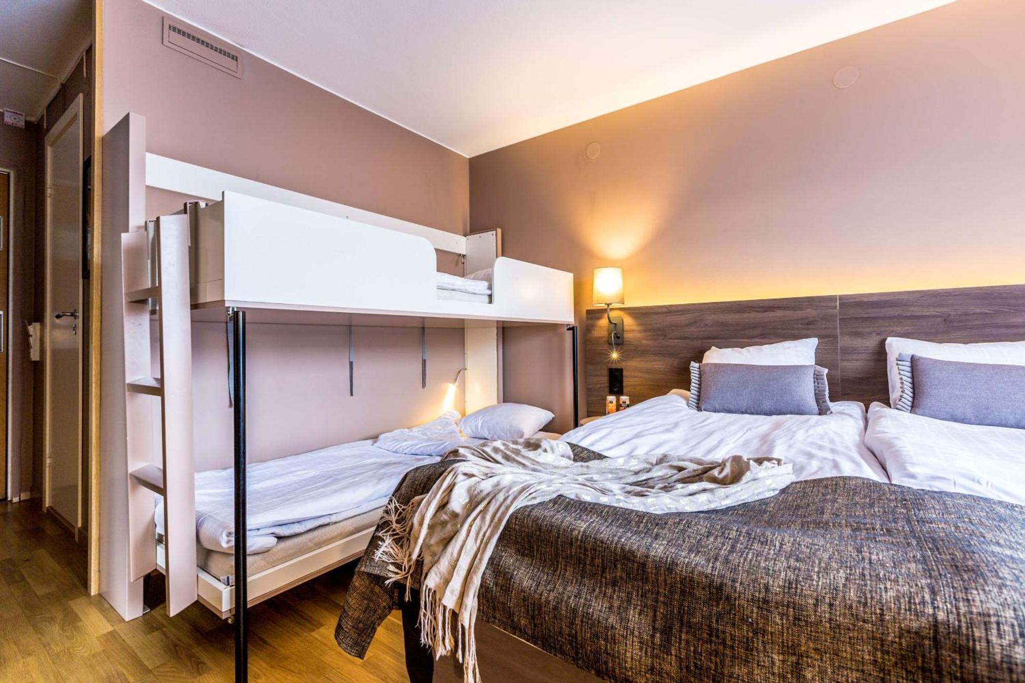 Scandic Grand Hotel Orebro Bagian luar foto