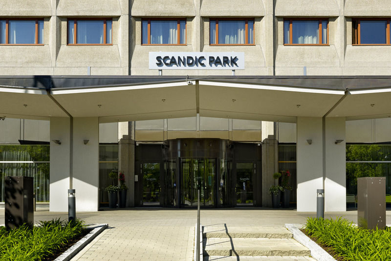 Scandic Grand Hotel Orebro Bagian luar foto