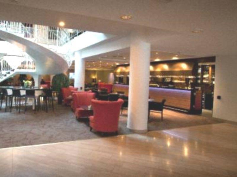 Scandic Grand Hotel Orebro Bagian luar foto
